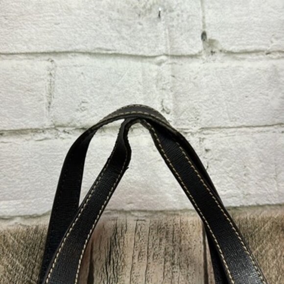 Dooney and Bourke Handbag EUC - Picture 3 of 9